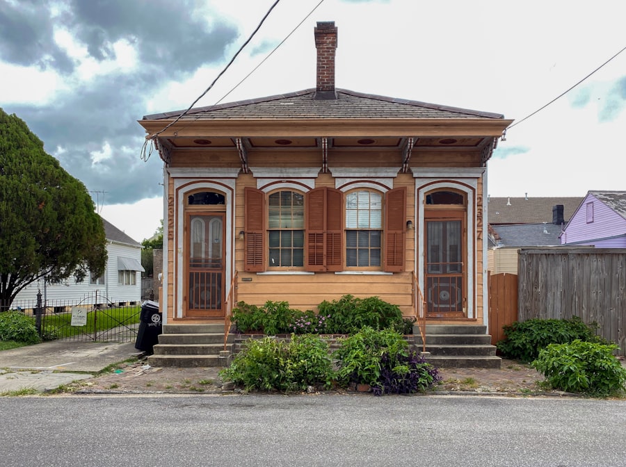 Classic shotgun-style house typical of the Greater New Orleans area near Gretna, LA